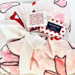 Valentine Red and Pink Bows Plush Blanket - New Satin Bow Wrap